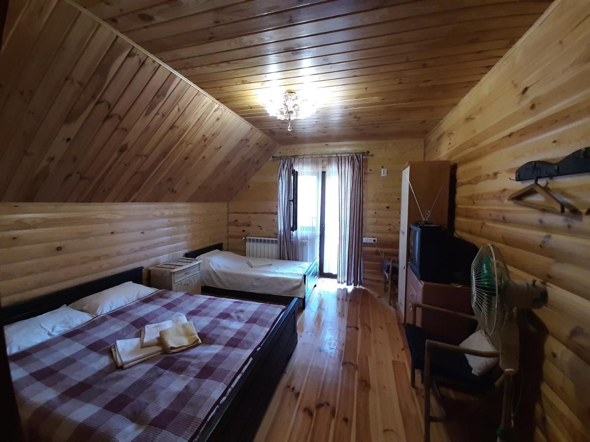Садиба Орисин Явір Orysyn Yavir Guest House Svityaz' Exterior photo