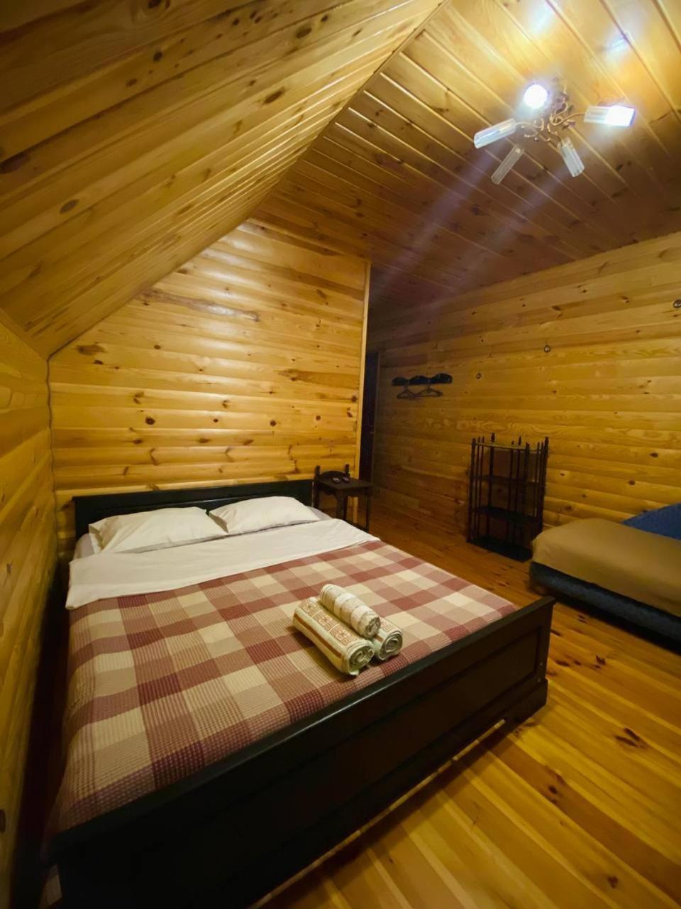 Садиба Орисин Явір Orysyn Yavir Guest House Svityaz' Exterior photo